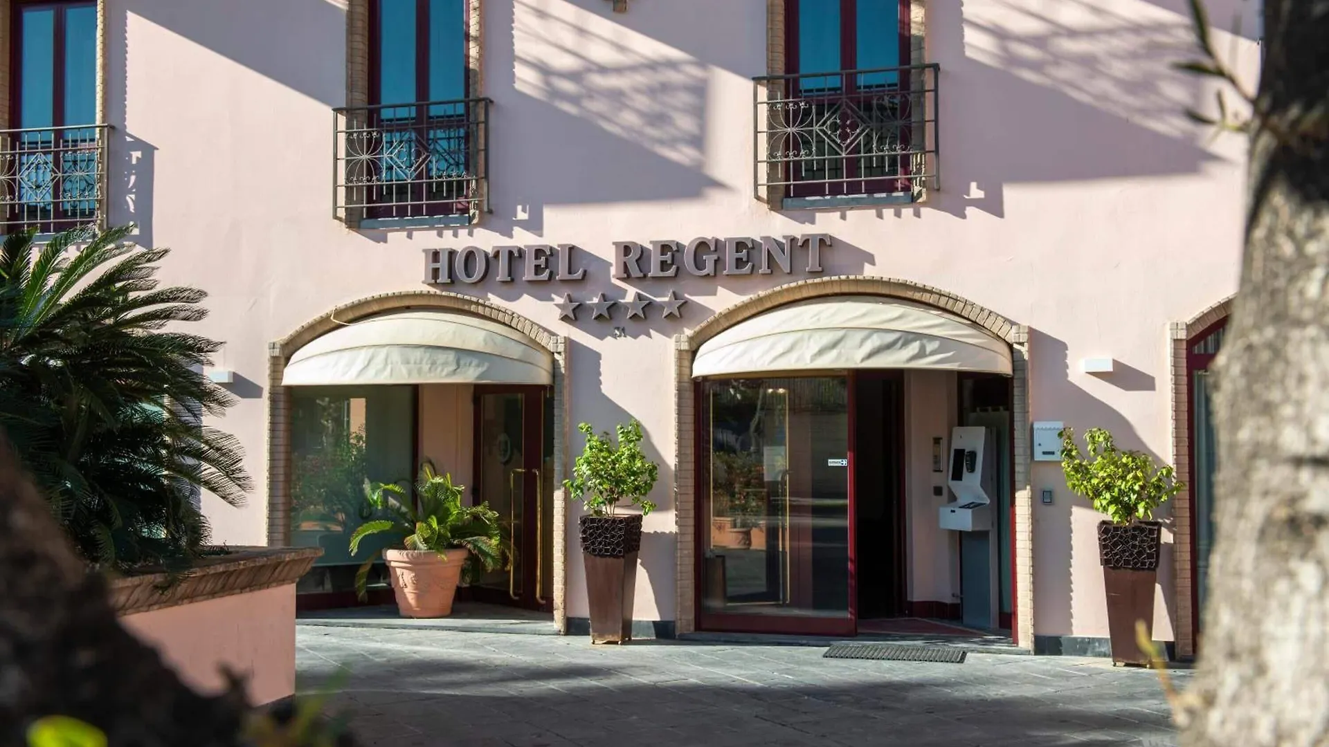 4 Hotel 4 Stelle Vicino al Museo Sistino di Grottammare